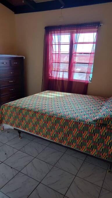 Conveniently Located, Quiet & Amp; Comfortable Christiansted Exterior photo